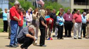 Christians gather to pray for Houston pastors. ((Pray for the Pastors of Houston Facebook page))